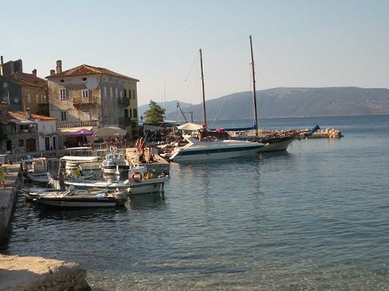 Valun harbor